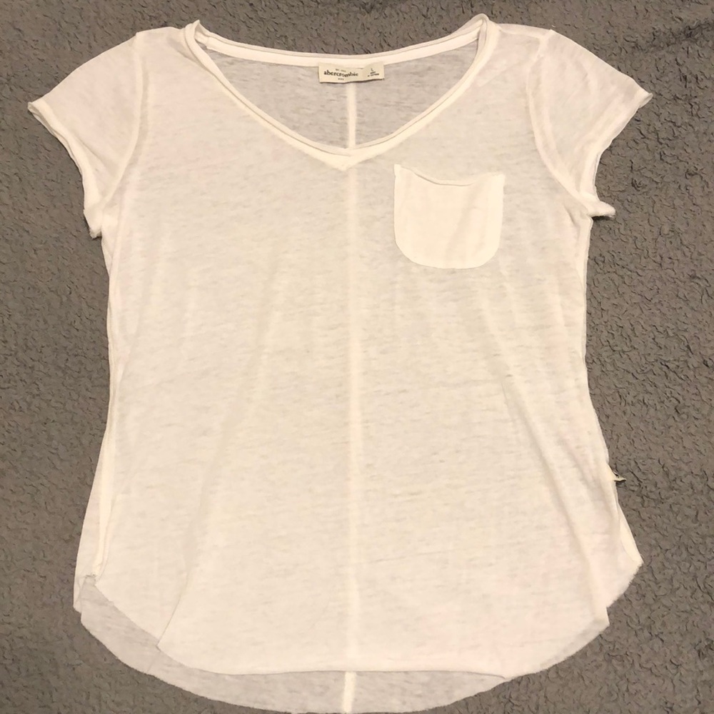 Abercrombie burn out pocket tee ‼️ON HOLD‼️